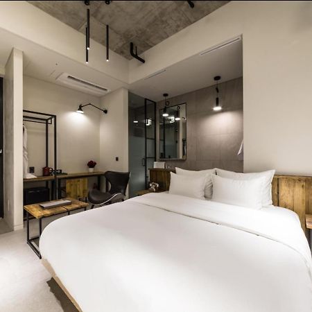 Hotel The Artist Dongdaemun Seoul Exterior photo